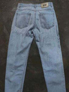 H&amp;M Straight Fit Jeans