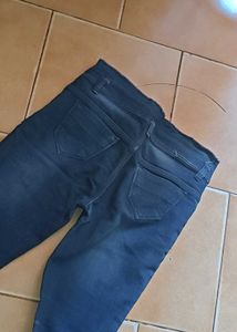 NAVY BLUE RABBIT EMBROIDERY JEANS
