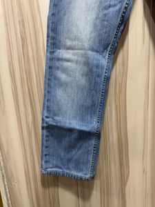 Levi’s Blue Washed Denim Jeans
