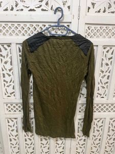 ✈️Original Forever 21 Olive Green Top E