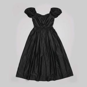 Elegant Black Maxi Dress