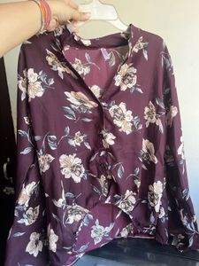 🔥TRENDY FLORAL FULL SLEEVE TOP🔥