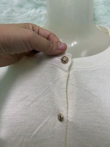 white cute cardigan 🤍