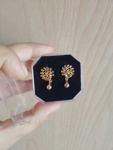 PEACOCK STYLE GOLDEN EARRINGS 😍