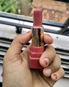 Nudeit Creamy Matte Lipstick