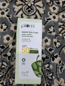 Plum Super Matte Sunscreen Gel