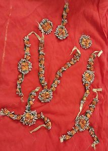 Floral Jewellery Set