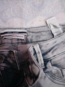 Deal Slim Fit Jeans