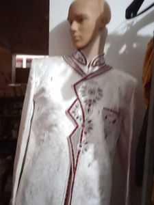 White  Border Maryn Shervani