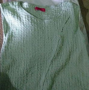 Green Sleeveless Top