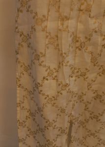 Avaasa Off White Foil Printed Kurta