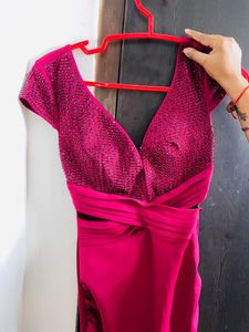 It’s A Party Wear Gown Suitable For Every Occasion Like Model long Red Carpet