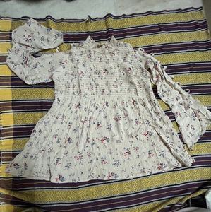 🥻Beige Clr Designed Sleeved Top