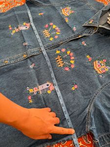 Flower Embroidered Denim Shirt (Vintage)
