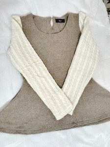 😍Cute Peplum Top with Knit Sleeves