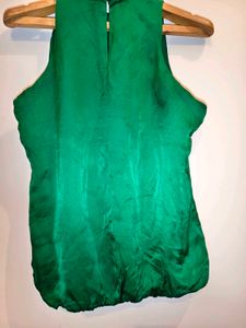 🎁Buy 1, Get 1 Free🎁,Size S/ M Green Top