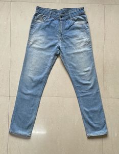 Light Wash Baggy Jeans
