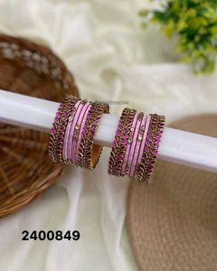 Green Bangle Set