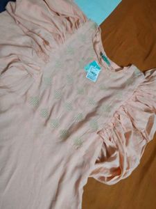 M Size Gown