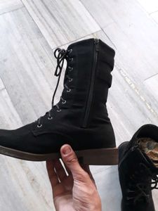 Shuz Touch Women Black Solid High-Top Heeled Shoes