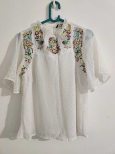 White Floral Top From Harpa