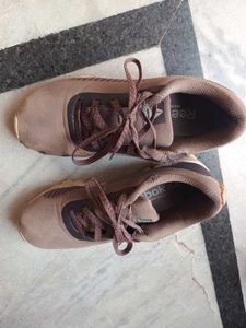 Used Sport Shoes