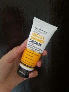 Dr. Sheths Sunscreen- Centella And Niacinaminde