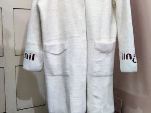 mens imported white fuzzy hooded jacket ( premium)