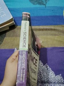 Pradeep&#39;s Chemistry Book For Class 10th