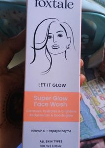 Foxtale SuperGlow Face Wash