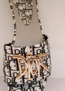 Dior Floaters