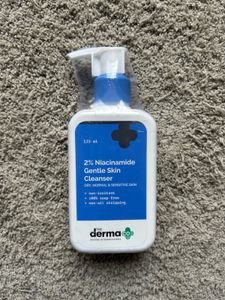 The Derma Co Face Cleanser
