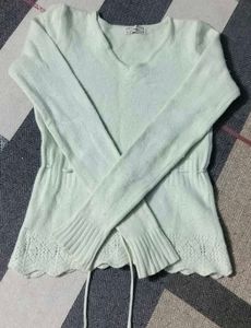 CUTE WARM SWEATER 💚