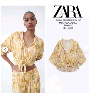Zara Shiny Printed Top 💛