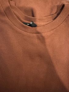 Ribbed Brown Top