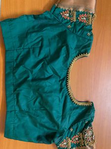 💚Emerald Green Embroidered Blouse💚