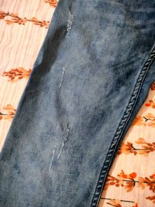 Stylish Blue Denim Skinny Jeans