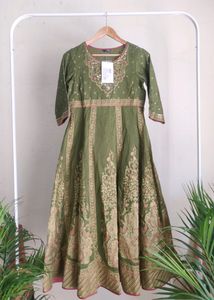 Aurelia Green Zari Kurti ( Women)