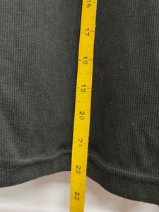 Stretchable Black Top With Full Sleeve And Grip