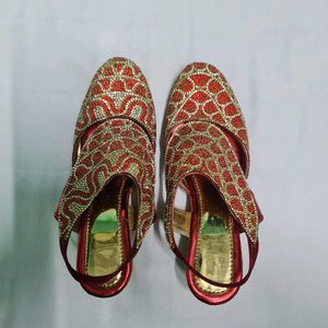 Red Embellished Flats Best for Brides 😍✨️