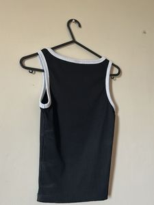black fitted top