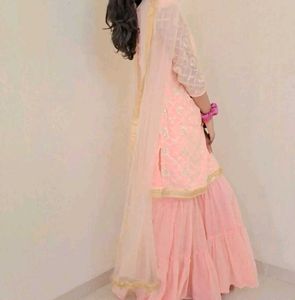 Peach Embroidered 3 piece sharara set 💌