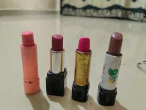 Non matted Lipsticks ( totally 5 lipstick)