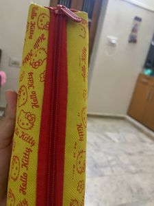 Hello Kitty Pouch