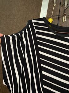 Cold Shoulder Style Top
