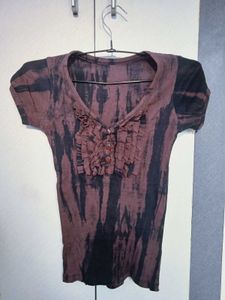 Classic Fitted V-neck Top