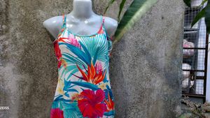 VN .Floral Bodycon Dress