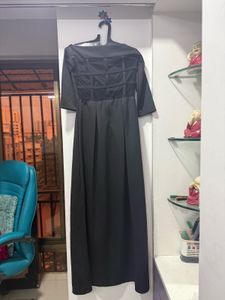 Elegant Black Midi Dress