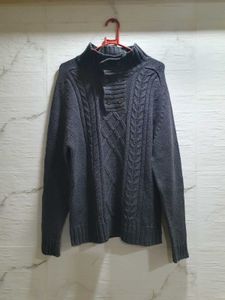 Men's Gray Cable Knit Sweater
