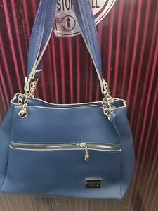 Handbag 👜 For Sale